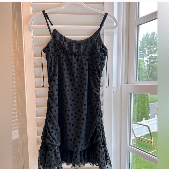 Elegant Black Starry Dress - Picture 2 of 8